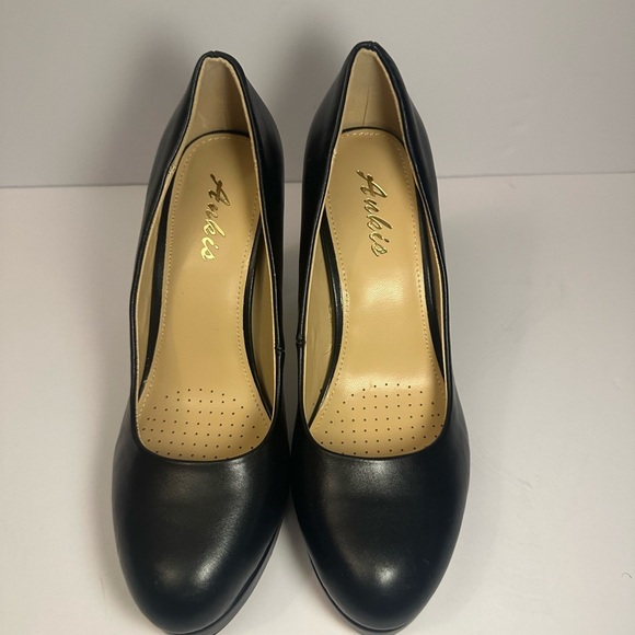 Aldo Black Classic Heels for Formal Wear - Picture 2 of 4
